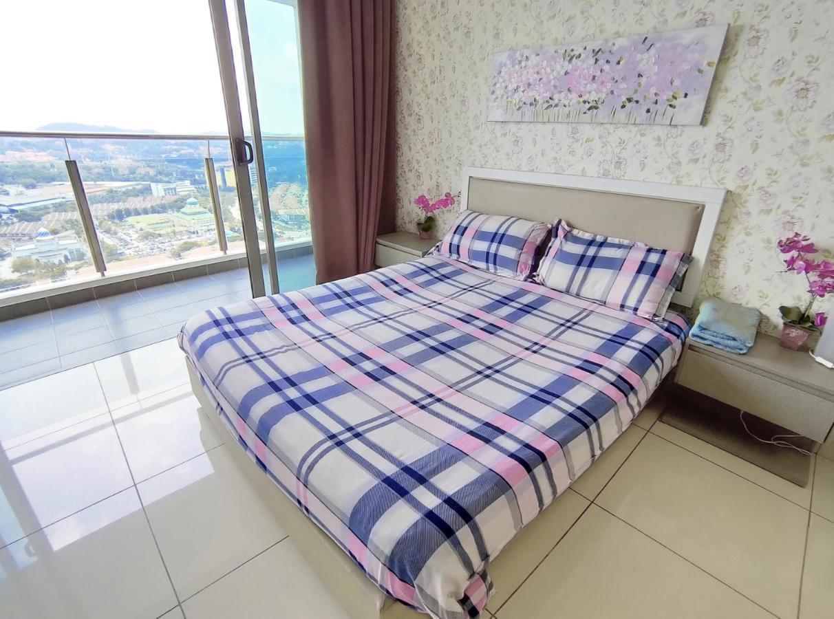 Comfort Zone Premium Guesthouse @ Evo Bangi Eksteriør billede